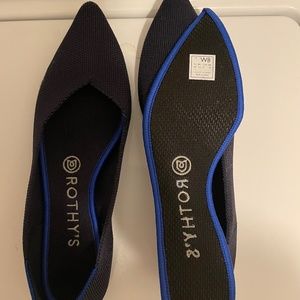 Rothy’s point flat